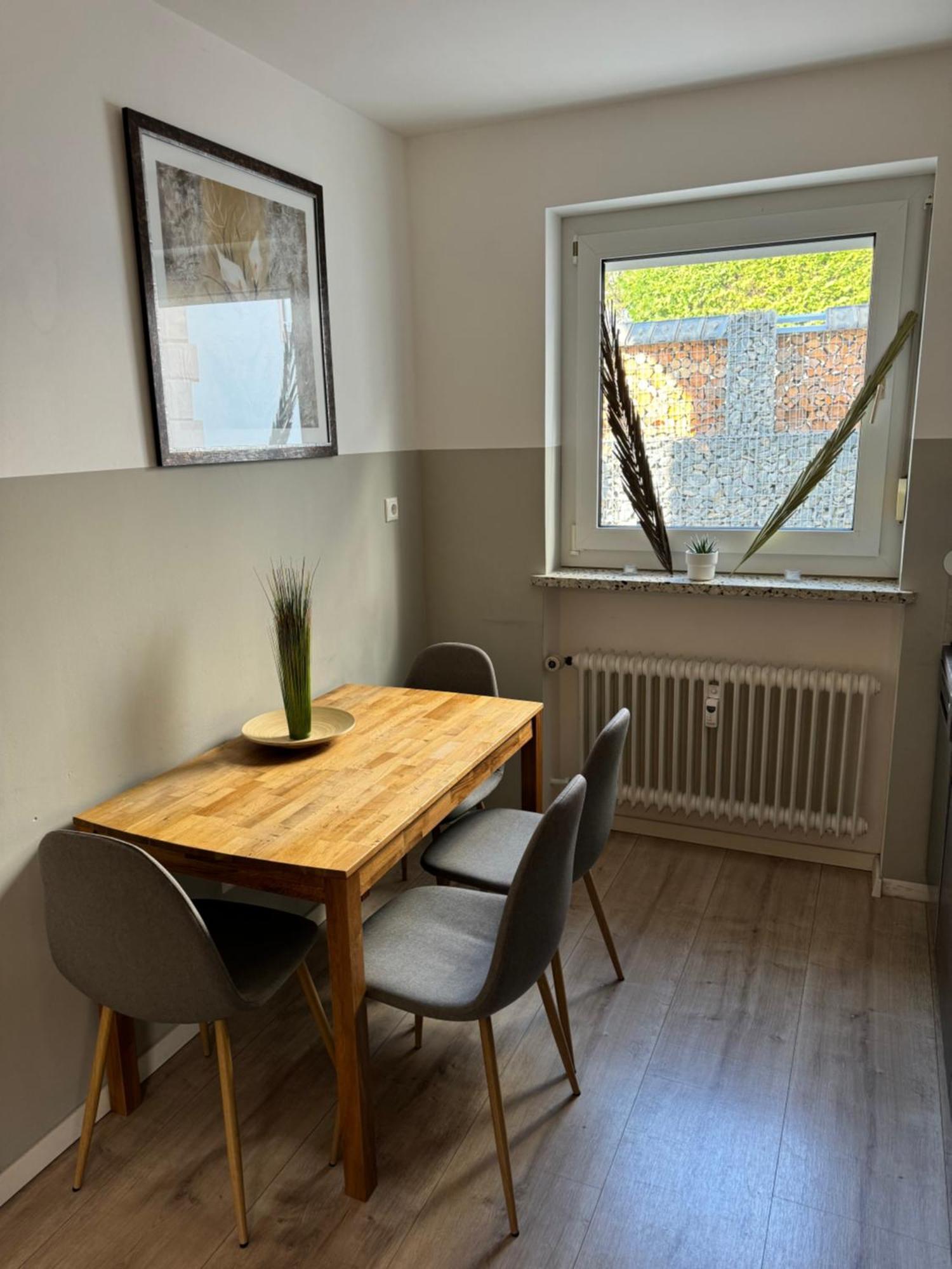 Ferienwohnung "Sorgenfrei" In Coburg ! - Im Eg Mit Privatparkplatz & Balkon Dış mekan fotoğraf